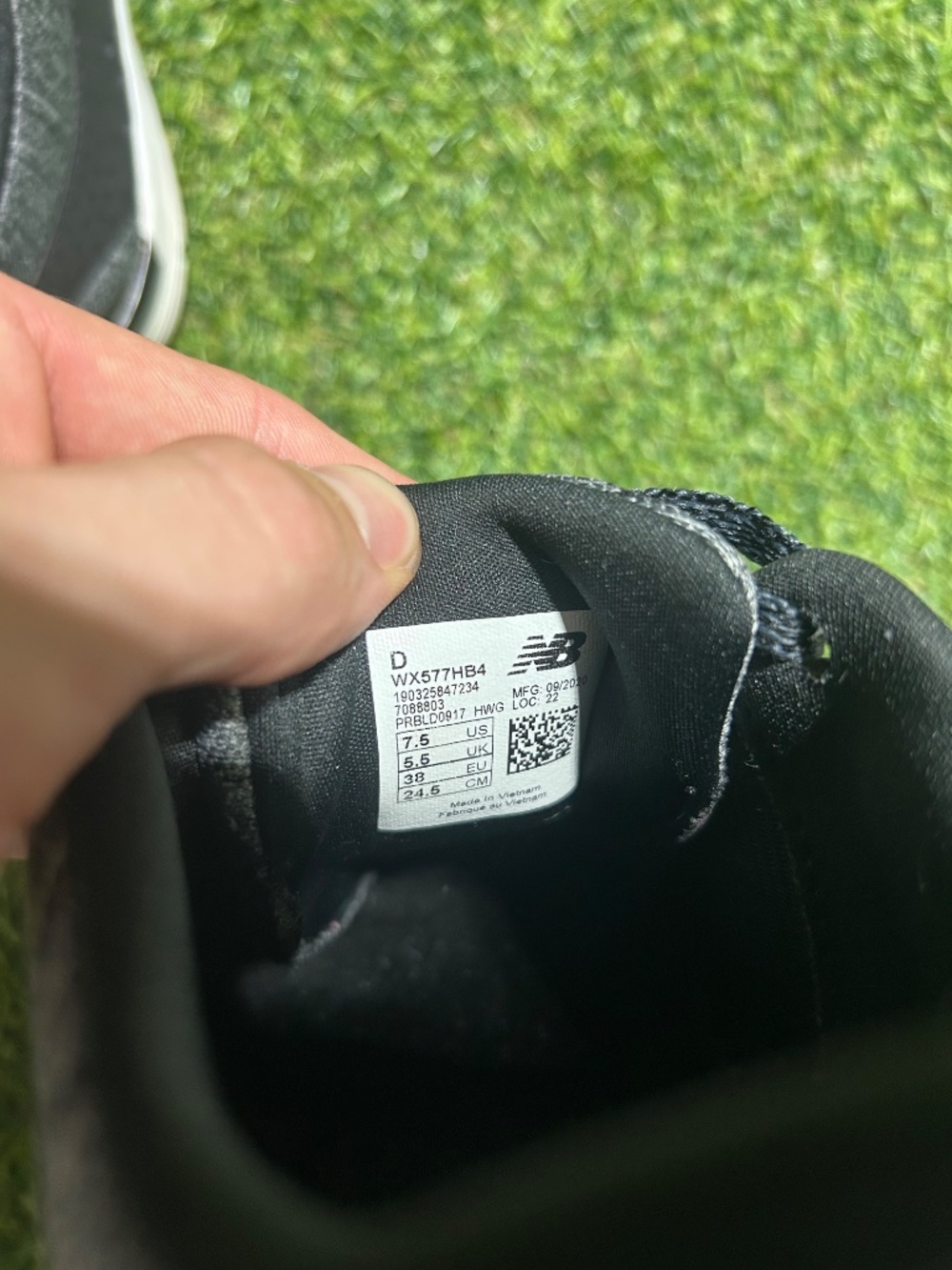 Womens New Balance 577 V4 Running Sneakers - Picture 7 of 7